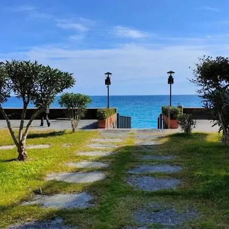 Blue Taormina